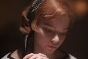 Ход королевы scr.1