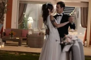 Чёрно-белая любовь scr.1